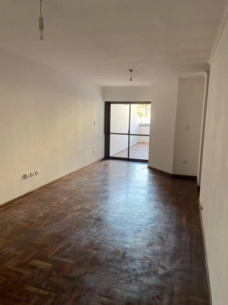 ALQUILO DPTO DE UN DORMITORIO Y ESCRITORIO CON BALCON!!!