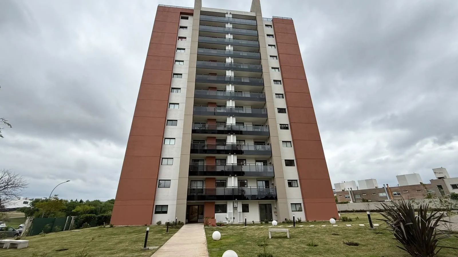 PILARES DE MANANTIALES - DEPTO 1 DORM CON BALCON EN ALQUILER - A ESTRENAR