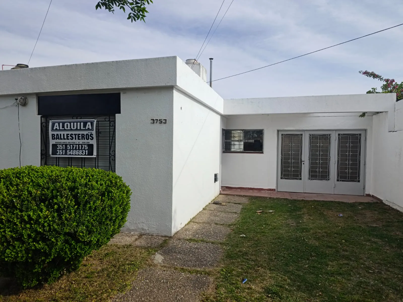 Alquilo casa 3 Dormitorios los granados