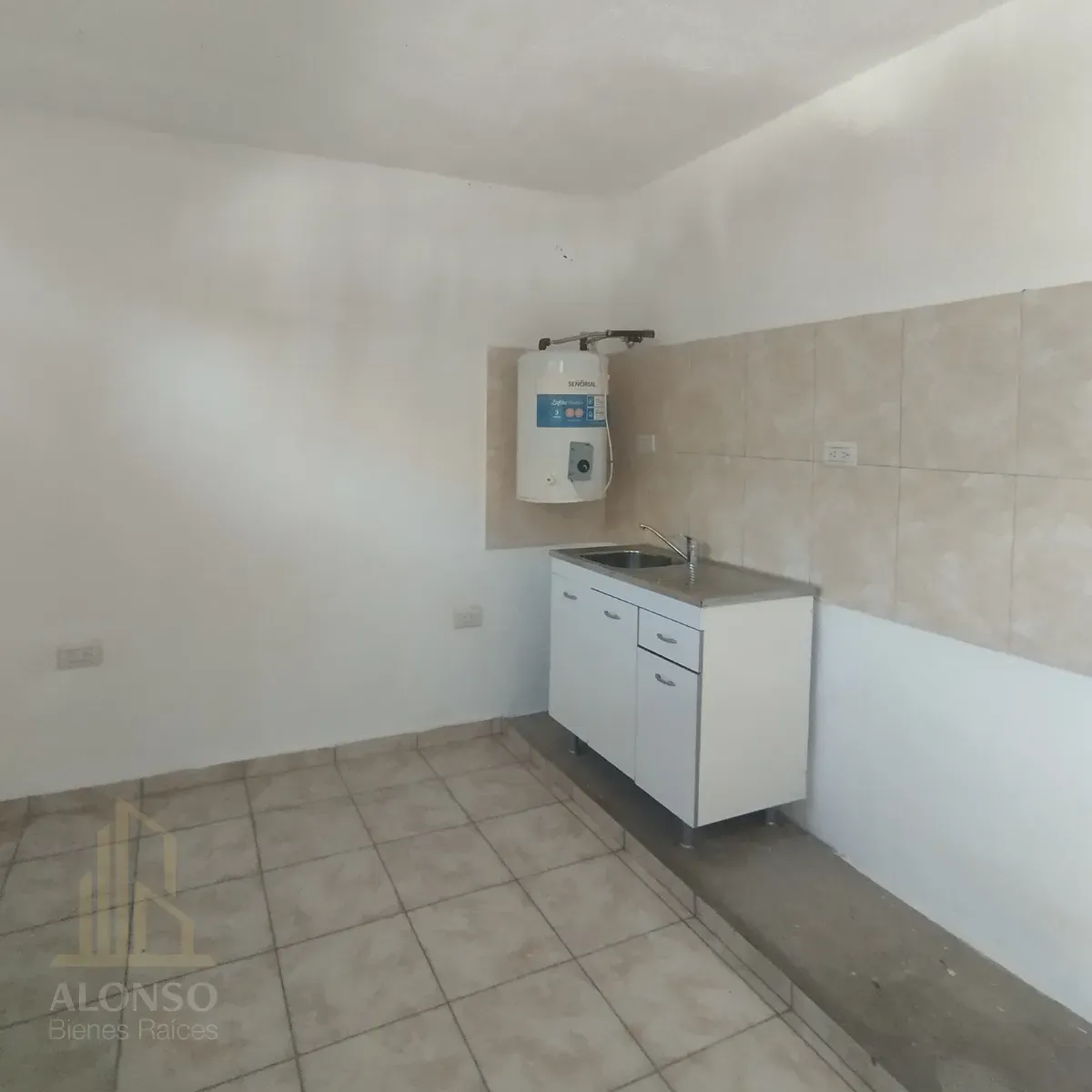 🏡 Departamento de 1 Dormitorio con Patio en Alquiler – B° San Felipe