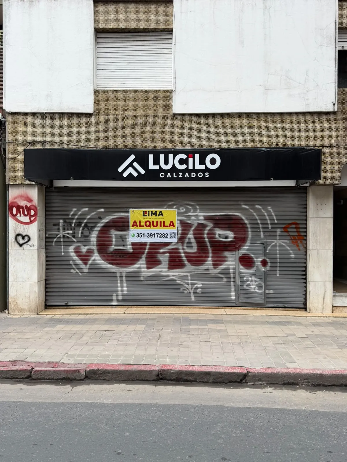 Local Comercial en Alquiler en Dean Funes 814 – Salón Amplio con 2 Baños – $700.000