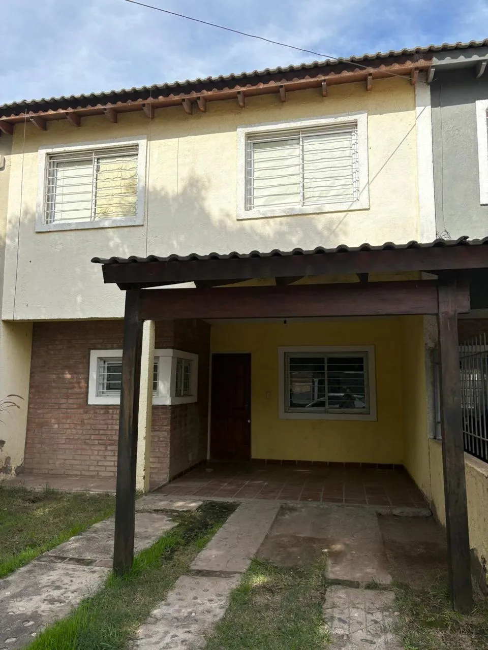 DUPLEX EN VENTA, APTO CREDITO,  B° NUEVO JARDIN