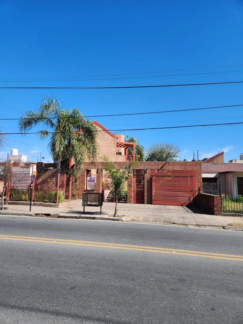 DUPLEX EN HOUSING ALQUILER ALTO VERDE 3 DORMITORIOS