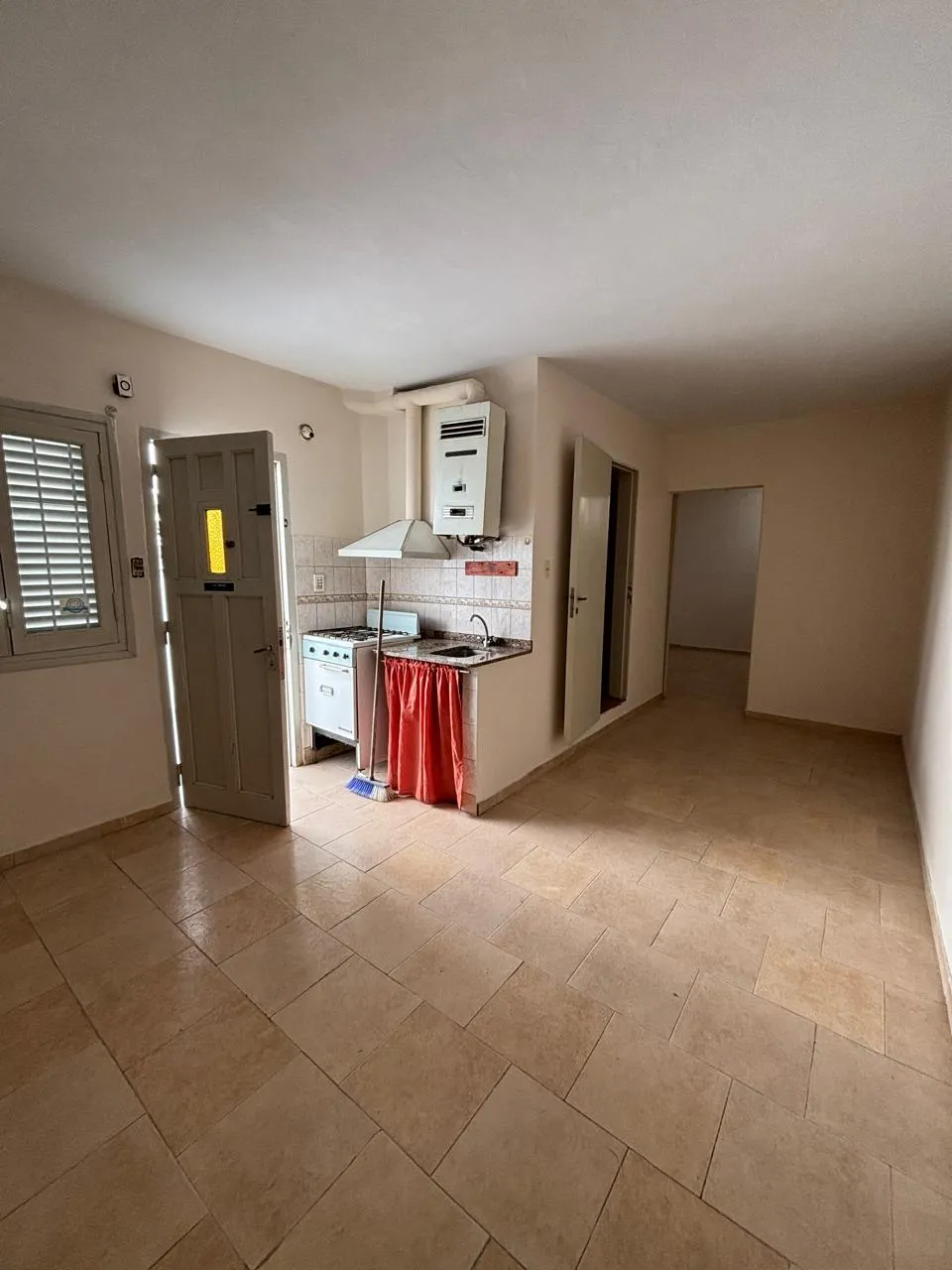 DEPARTAMENTO INTERNO A MTS AV SANTA ANA