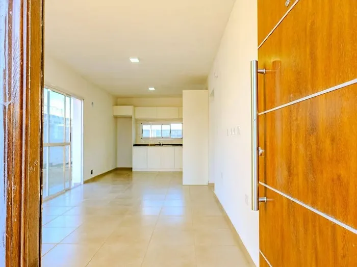 CASA A ESTRENAR EN VALLE CERCANO | 2 DORMITORIOS | COCHERA DOBLE