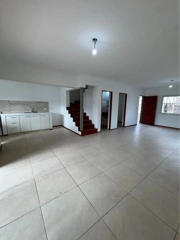 DÚPLEX EN ALQUILER EN LA CATALINA | 3 DORMITORIOS + 3 BAÑOS + ESCRITORIO | BARRIO CERRADO
