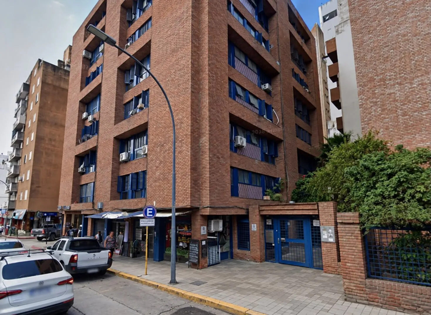 Duplex de 2 dormitorios y 2 baños con terraza propia en Alberdi