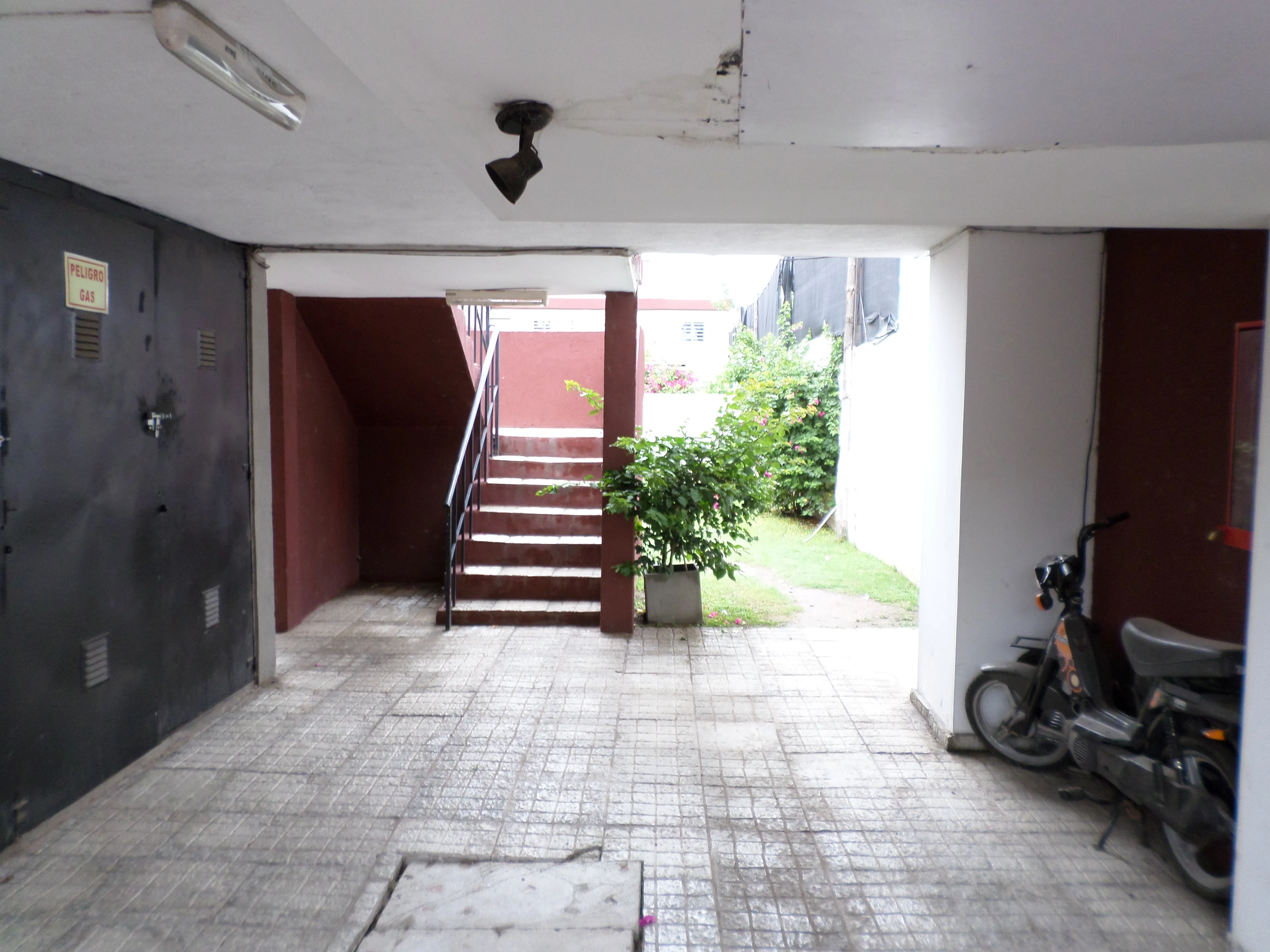 ALQUILO  DPTO.  P.A.  COMODO EN COMPLEJO  C/ PILETA