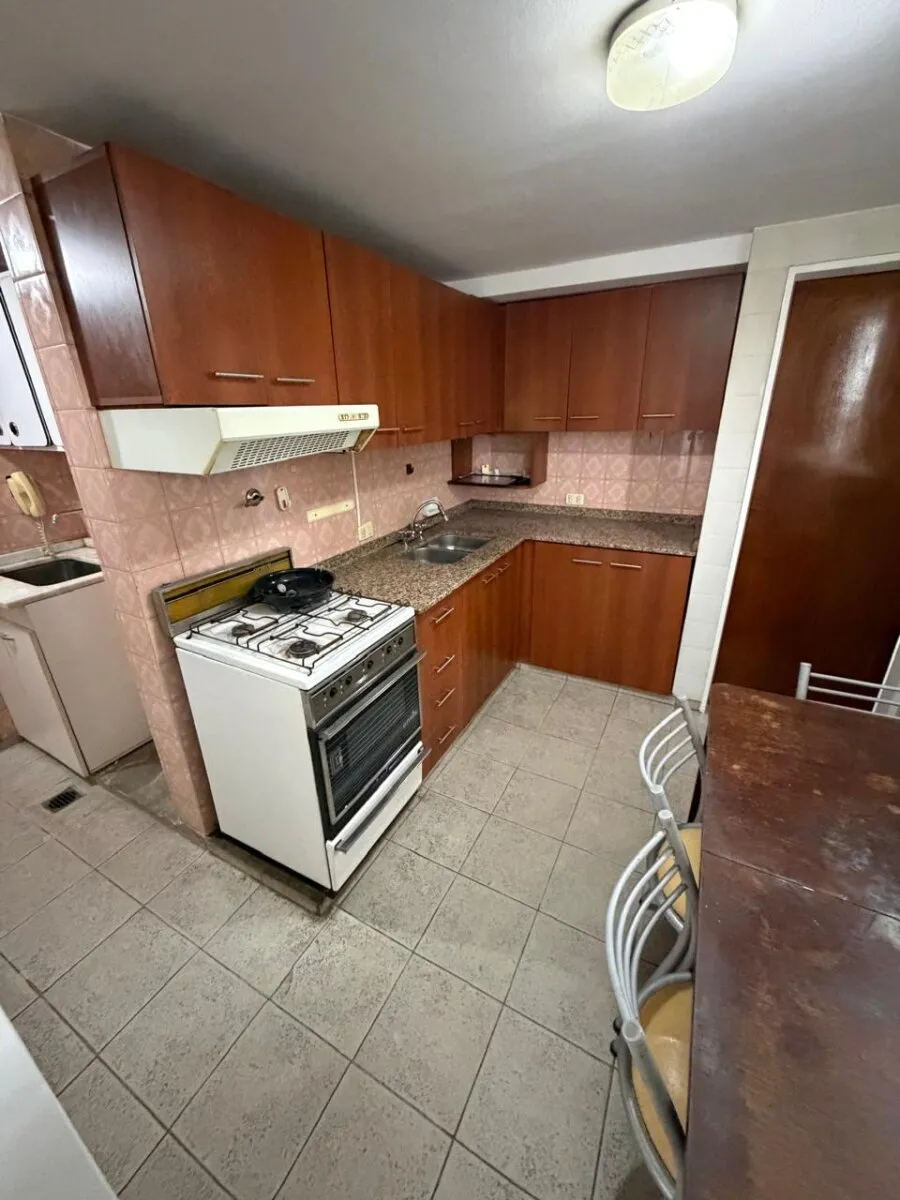 VENTA DPTO 3 DORMITORIOS CON COCHERA - FRENTE A PLAZA ESPAÑA
