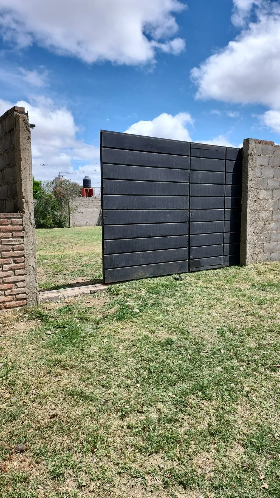 Terreno 590 m² Frente a La Universidad Católica – B° Parque Futura