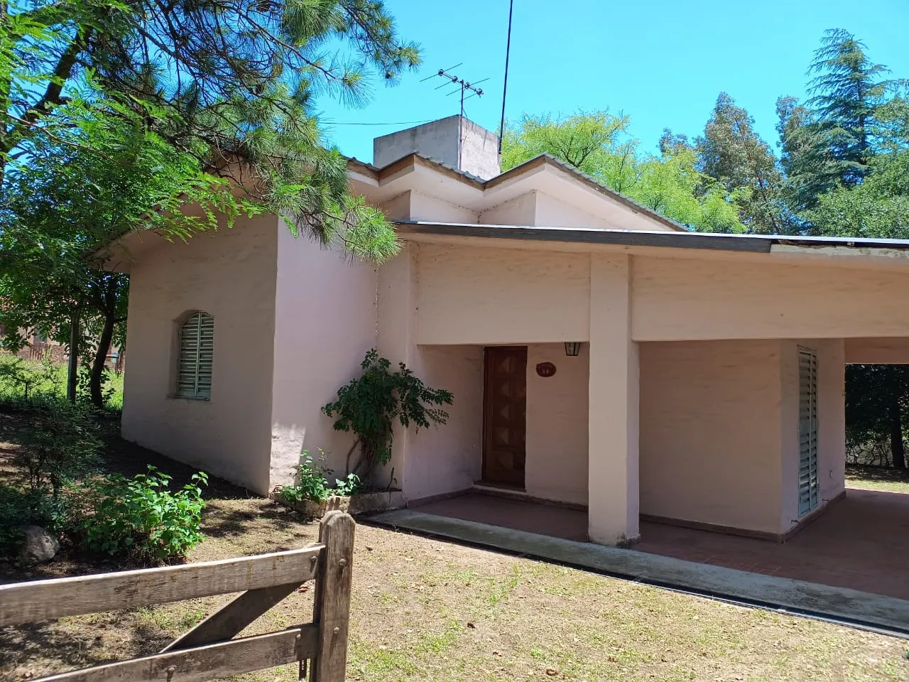 CASA EN VENTA. SAN ANTONIO DE ARREDONDO. APTO CREDITO