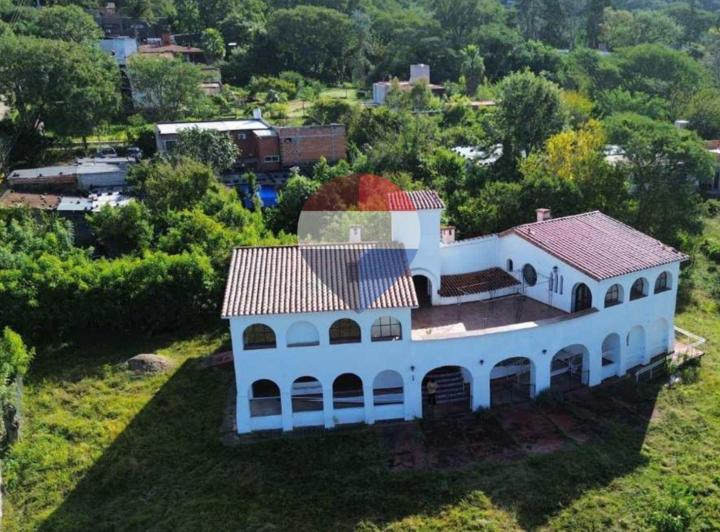 Casa · 800m² · 18 Ambientes