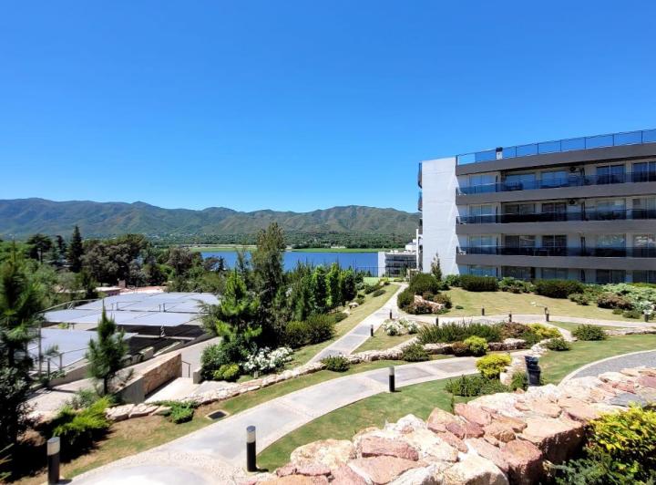 Departamento · 60m² · 2 Dormitorios · 1 Cochera