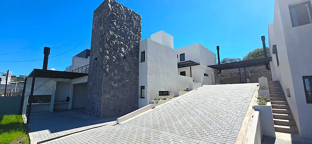 DÚPLEX DE 2 DORMITORIOS EN HOUSING EXCLUSIVO