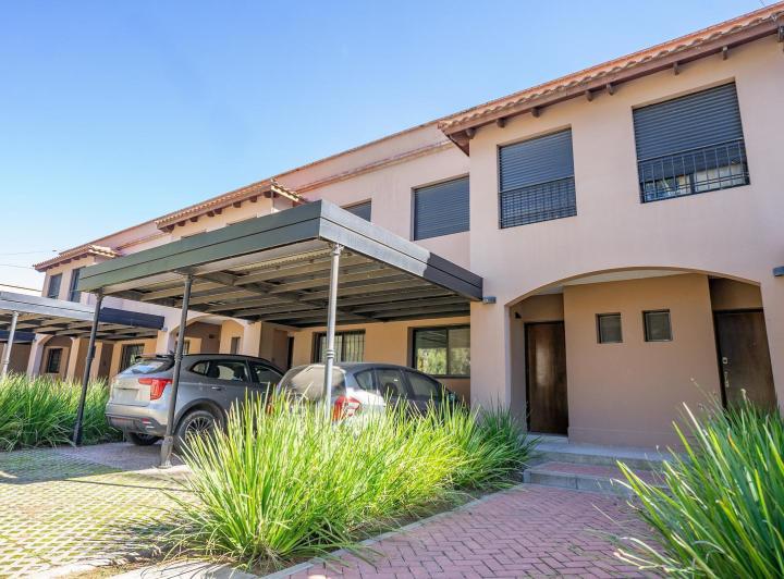 Casa · 150m² · 4 Ambientes · 2 Cocheras