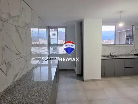 Venta de departamento de 3 dormitorios , centro