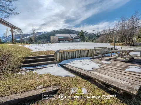 Casa en venta de 4616m2 con costa de rio quilquihue | lolog | san martín de los andes.