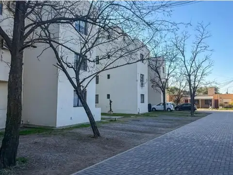 Venta depto 2 dorm complejo la quinta cordoba