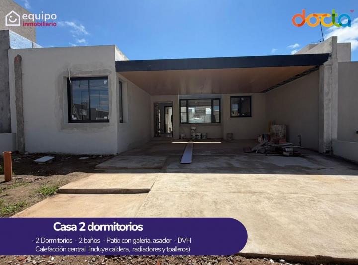 Casa · 250m² · 4 Ambientes · 2 Cocheras