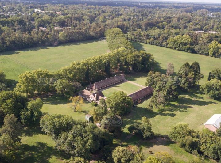 Terreno · 894m²