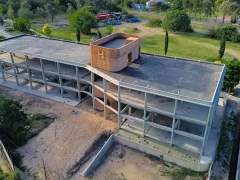 Local comercial a estrenar en hva villa allende