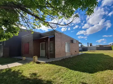 Se vende casa 2 dormit b costa de oro villa nueva