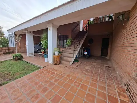 Venta casa 3 dormitorios mas depto b poeta lugones