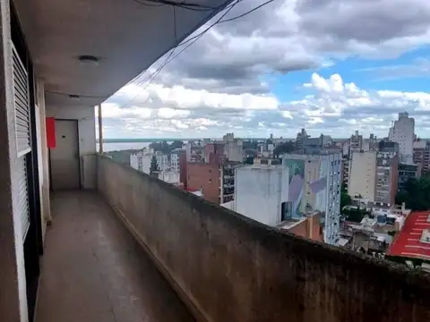 Amplio monoambiente dividido | colon 1256