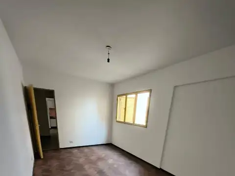 Alquiler departamento un dormitorio moreno 179 bis 04-04