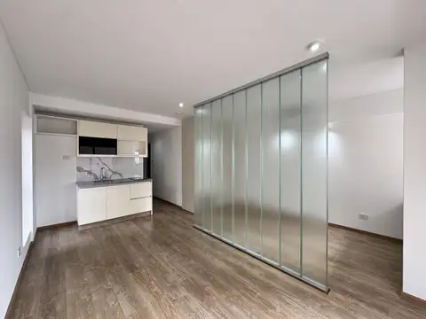 Alquiler monoambiente en 3 de febrero 1820 uso vivienda u oficina sexto piso con balcon
