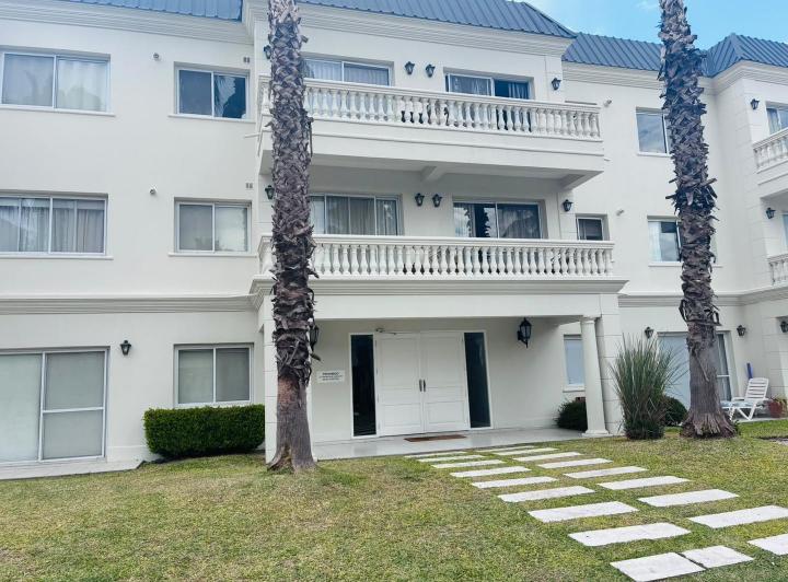 Departamento · 58m² · 2 Ambientes · 1 Cochera
