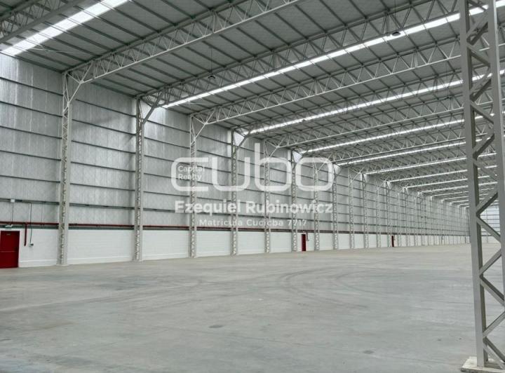 Depósito · 9000m²