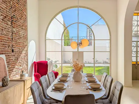 Casa en venta de 3 dormitorios con cochera en mitre y la paz, rosario.
