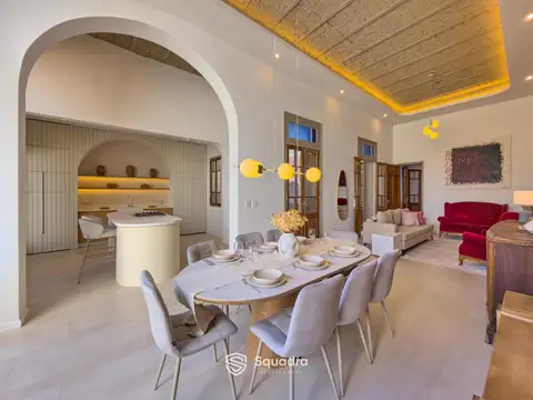 Venta - casa 3 dormitorios   comodín, cochera, patio y piscina - abasto, rosario.