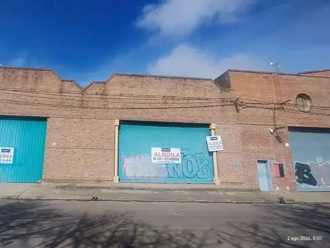 Local con deposito grande sobre colectora de circunvalación vgg