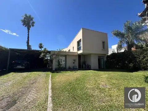 Casa  4 dormitorios en venta , san marino funes hills