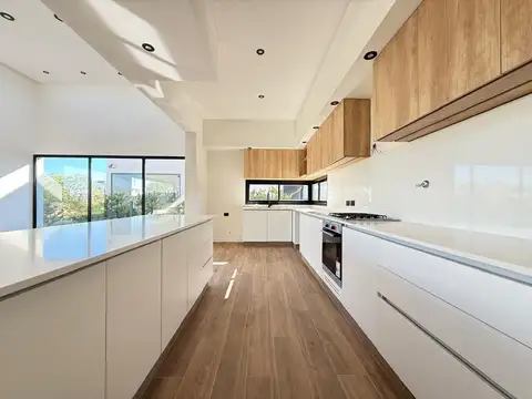 Venta casa 3 dormitorios planta baja a estrenar