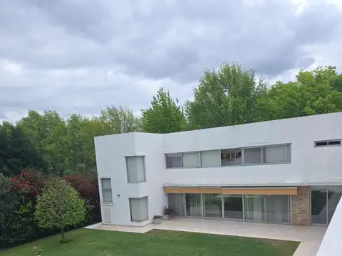 Casa en ibarlucea