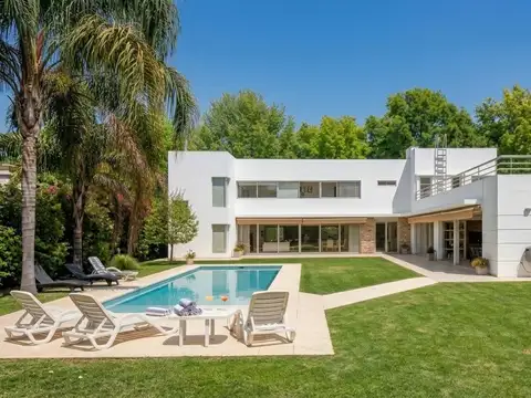 Casa de 5 dormitorios con pileta y quincho en country los álamos, ibarlucea