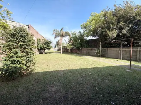 Venta terreno de 767 m²  | casa y galpón | castellanos 2400