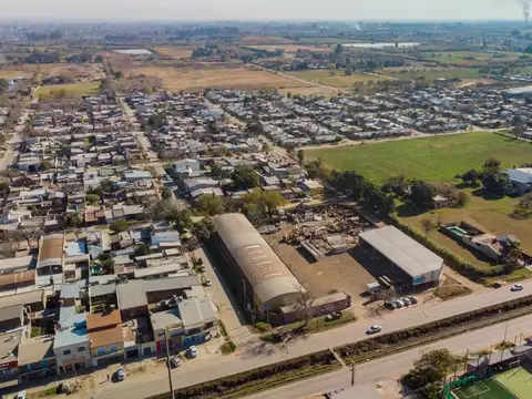Terreno- galpón en venta de 5700 m2 apto depósito
