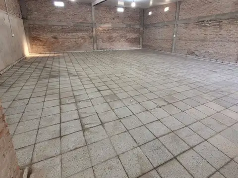 Alquiler de galpón en santo tomé a estrenar
