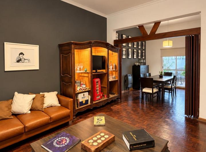 Casa · 140m² · 5 Ambientes · 1 Cochera