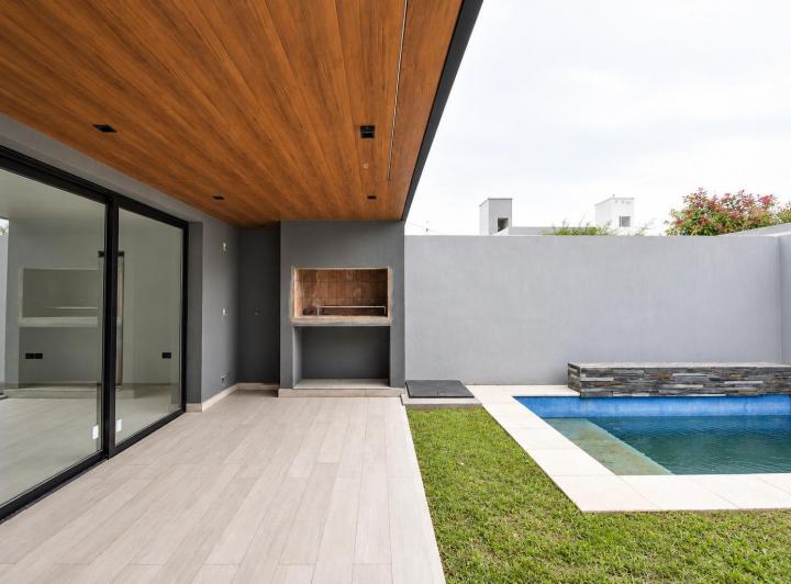 Casa · 206m² · 4 Ambientes · 4 Cocheras