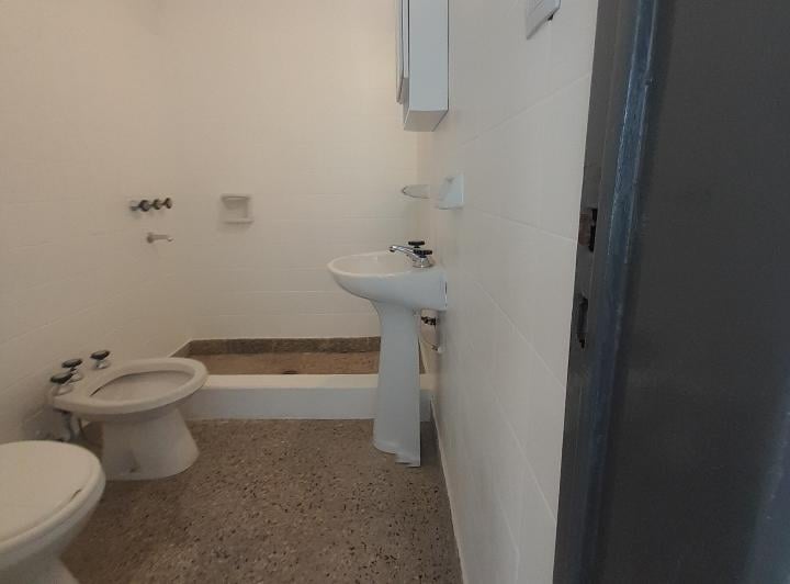 Departamento · 85m² · 7 Ambientes · 1 Cochera