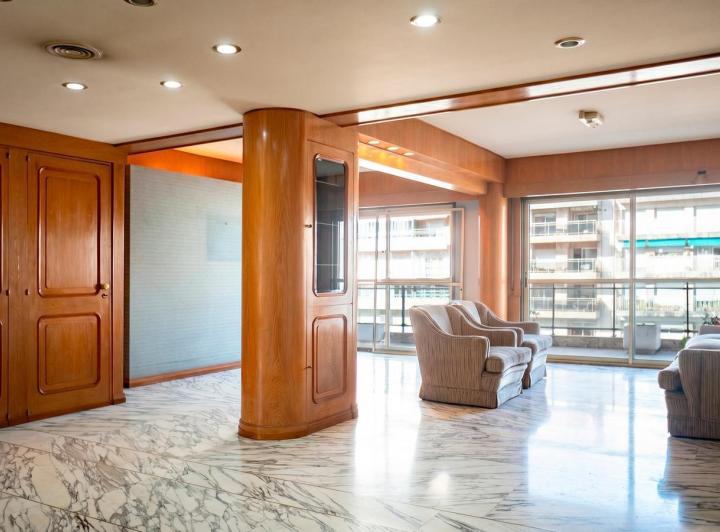 Departamento · 137m² · 7 Ambientes · 1 Cochera