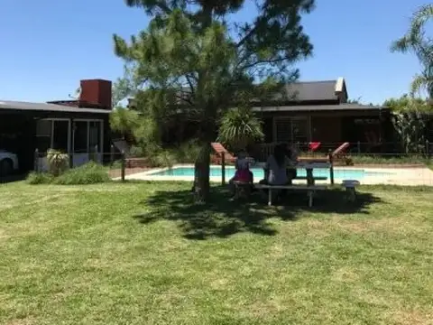 Casa en Alquiler en Roldan, San Lorenzo