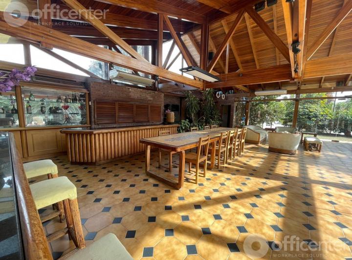 Casa · 493m² · 3 Dormitorios · 4 Cocheras