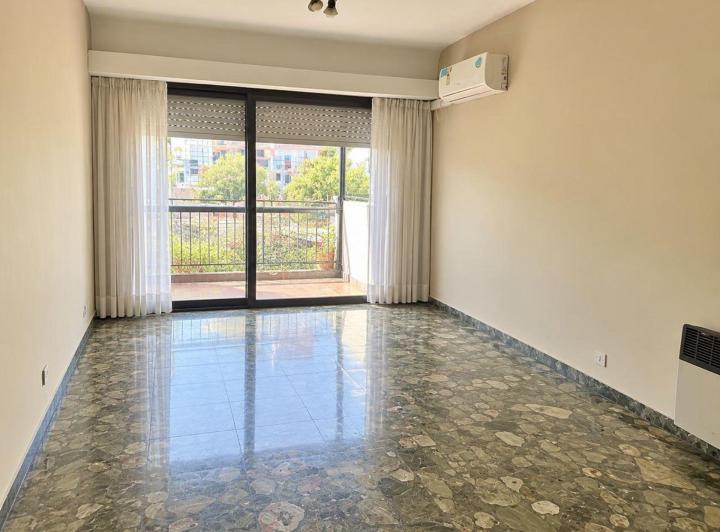 Departamento · 79m² · 4 Ambientes · 1 Cochera