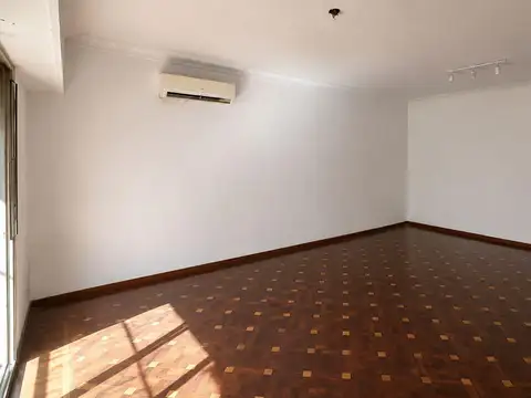 Oficina en Alquiler en Funes, Rosario